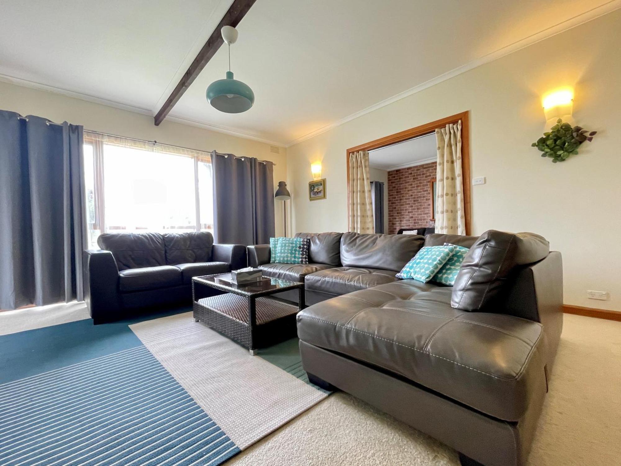 Holiday home Sunryes House